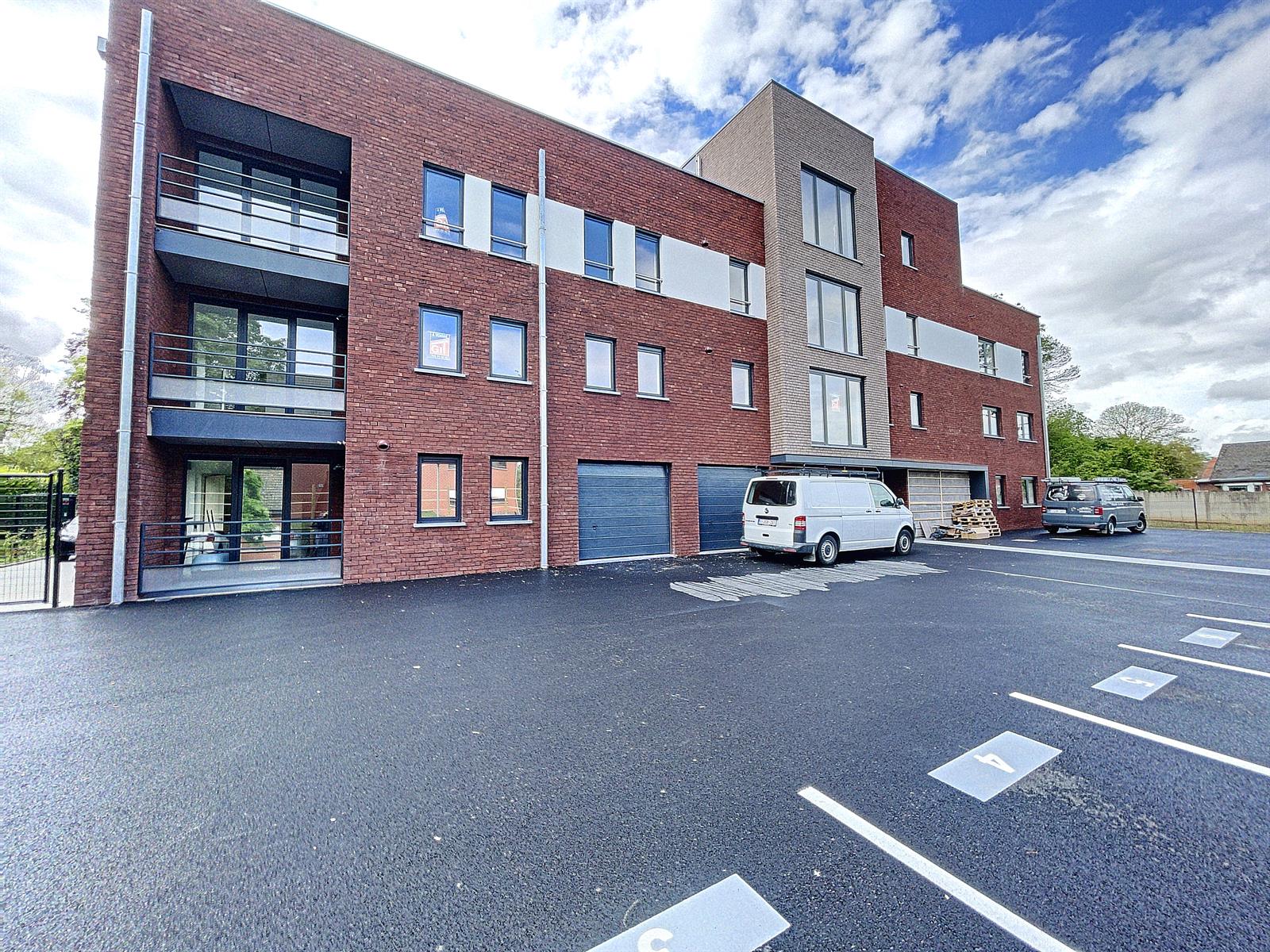 Bel appartement neuf deux chambres à Pecq