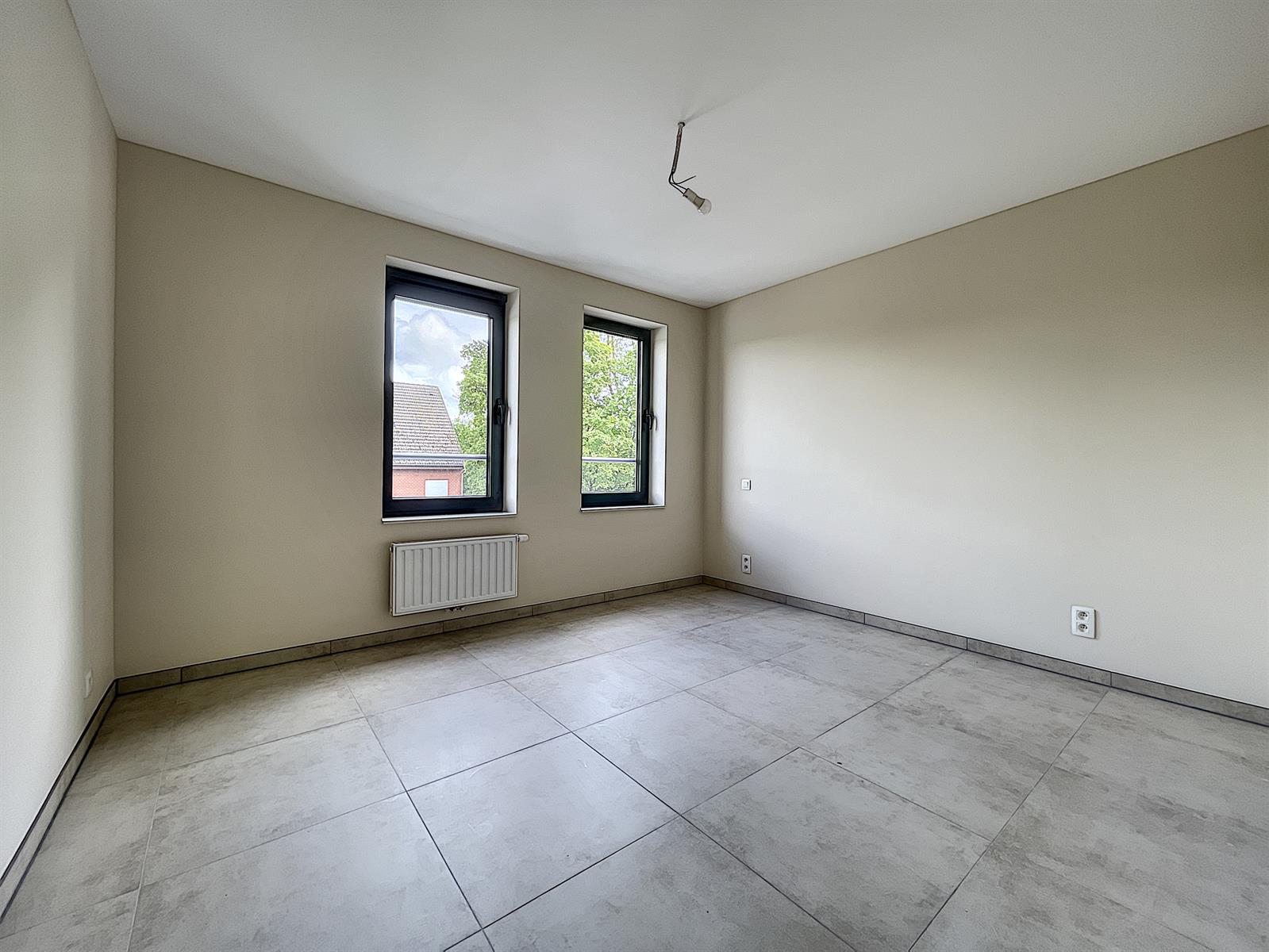 Bel appartement neuf deux chambres à Pecq