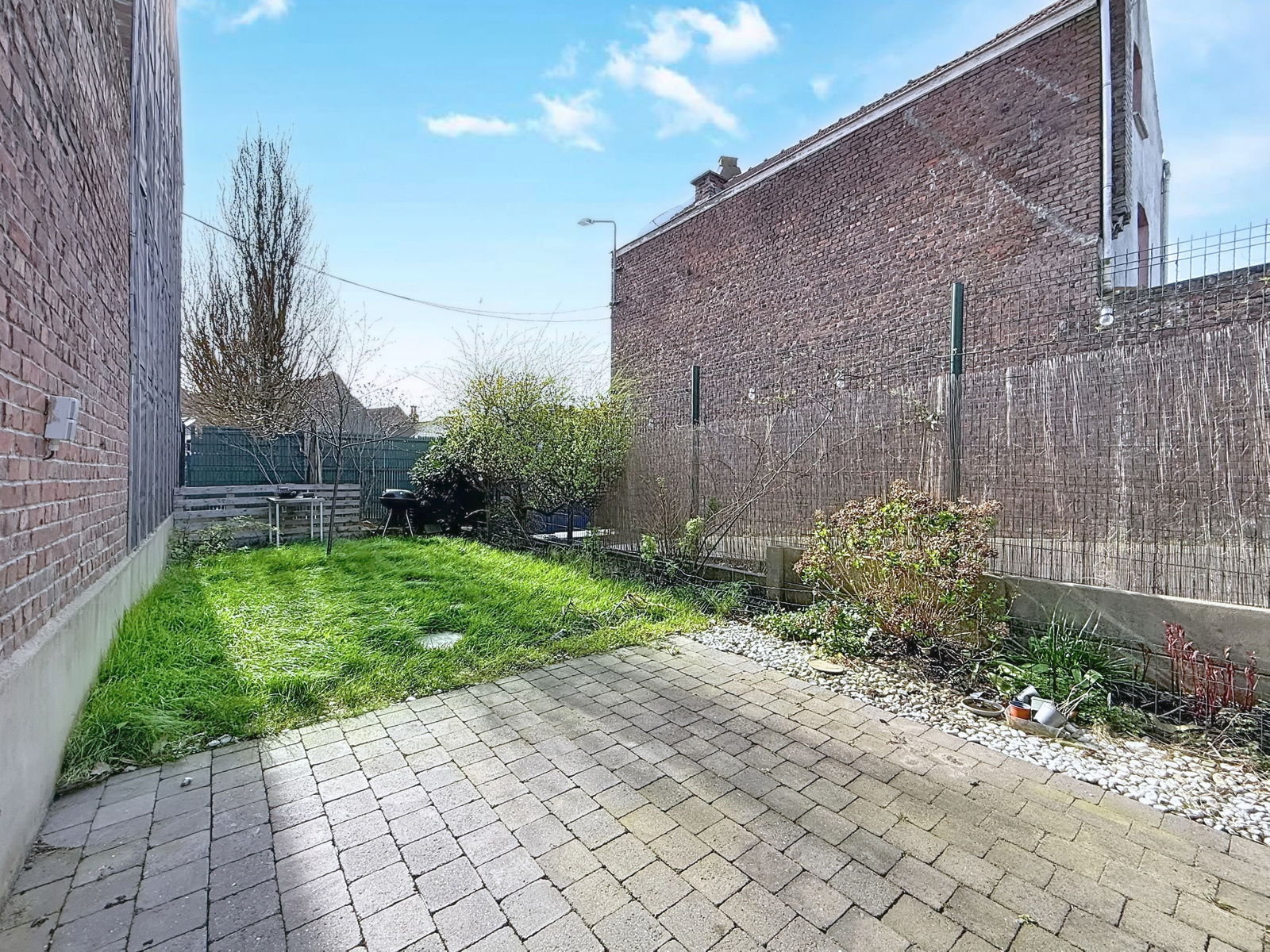 Habitation avec entrepôt proche du centre de Mouscron