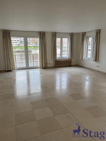 Magnifique appartement 2 chambres en bord de Meuse
