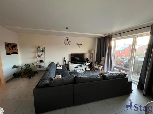 Lumineux appartement 2 chambres avec terrasse