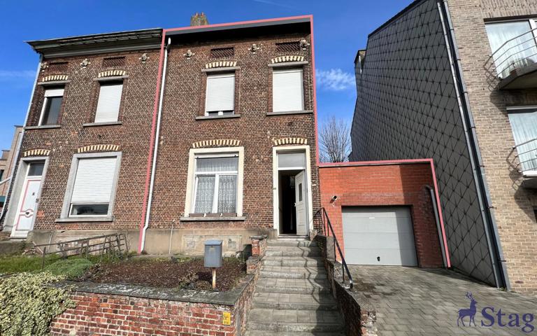Maison 3 façades, 3 chambres et grand garage