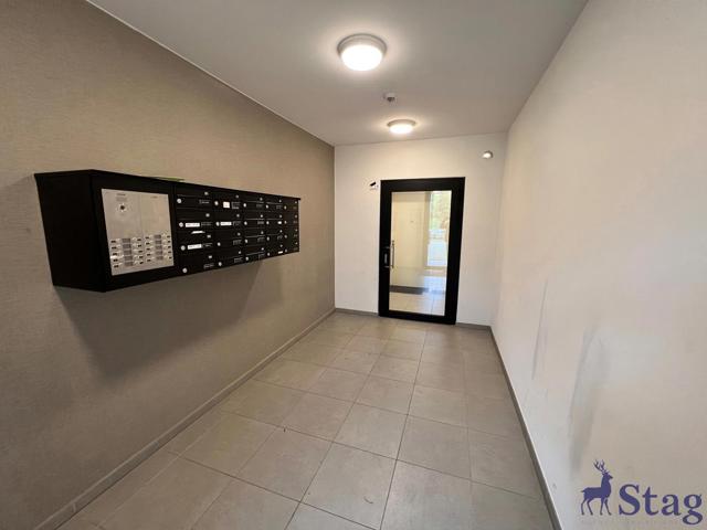 Appartement 3 chambres avec terrasse, parking et cave