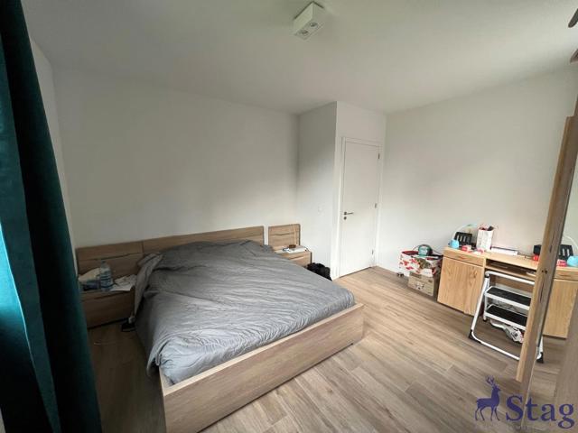 Appartement 3 chambres avec terrasse, parking et cave