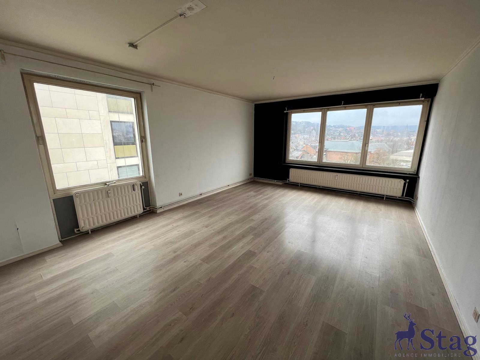 Lumineux appartement deux chambres