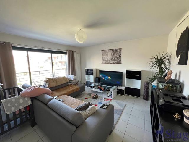 Bel appartement 2 chambres, terrasse et parking