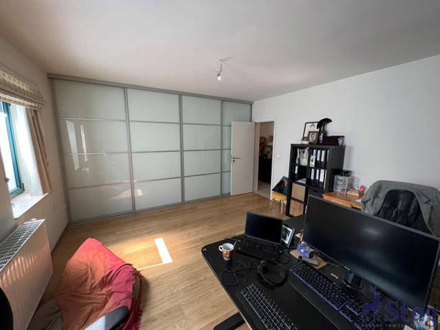 Spacieux appartement 2 chambres, terrasse, parking et cave