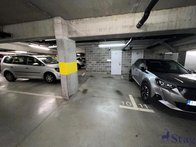 Spacieux appartement 2 chambres, terrasse, parking et cave