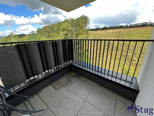 Penthouse 2 chambres avec terrasses, parking et cave