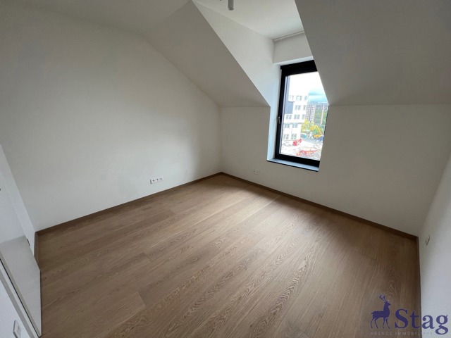 Magnifique appartement 2 chambres, terrasse, parking et cave