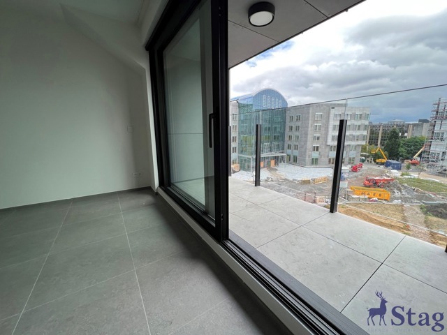 Magnifique appartement 2 chambres, terrasse, parking et cave
