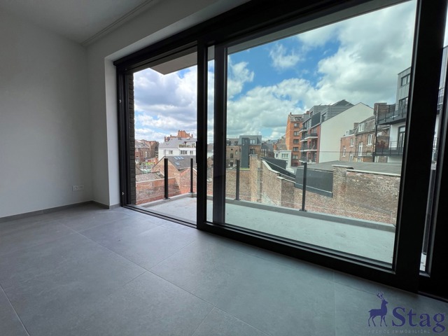 Magnifique appartement 2 chambres, terrasse, parking et cave