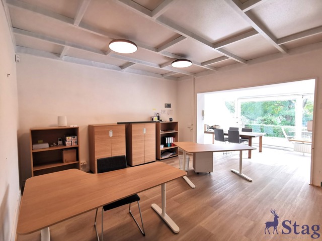 Bureau de 65 m² avec parking idéalement situé à Bierges