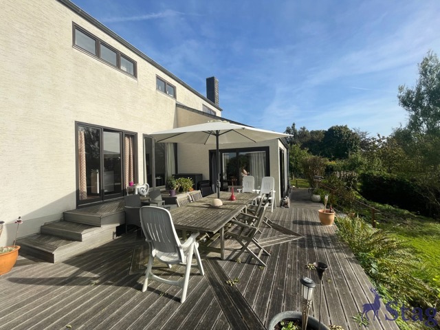 Charmante maison 4 façades de 195 m²