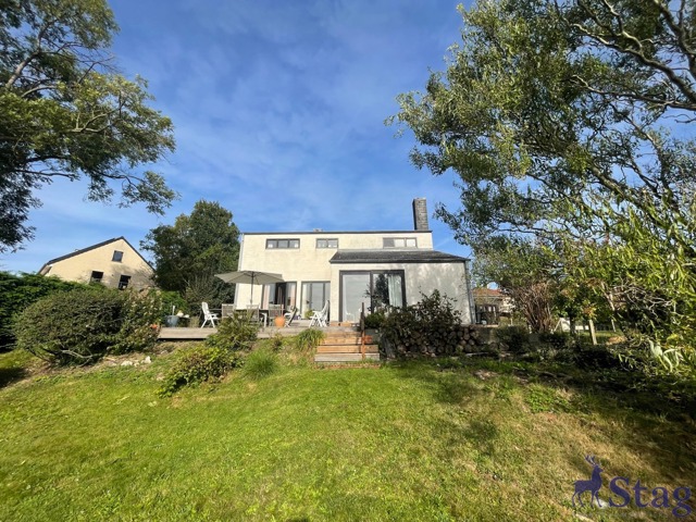 Charmante maison 4 façades de 195 m²