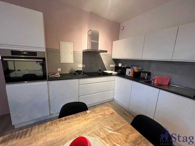 Bel appartement 1 chambre avec parking et cave