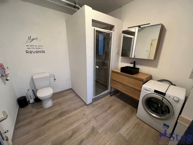 Bel appartement 1 chambre avec parking et cave