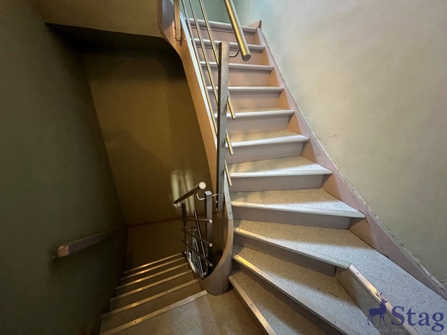 Immeuble mixte à grand potentiel - 2 logements et 1 commerce