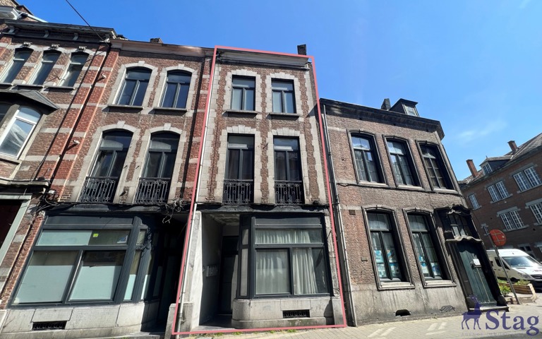 Immeuble mixte à grand potentiel - 2 logements et 1 commerce