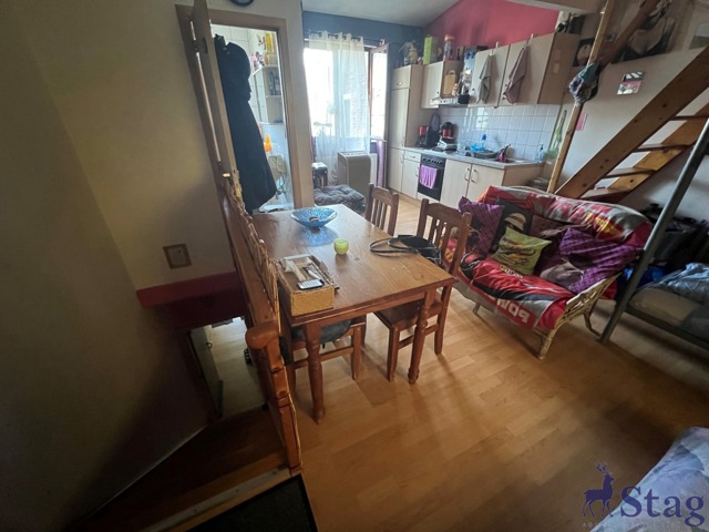 Immeuble mixte à grand potentiel - 2 logements et 1 commerce