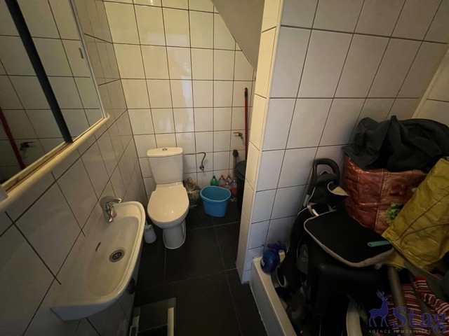 Immeuble mixte à grand potentiel - 2 logements et 1 commerce