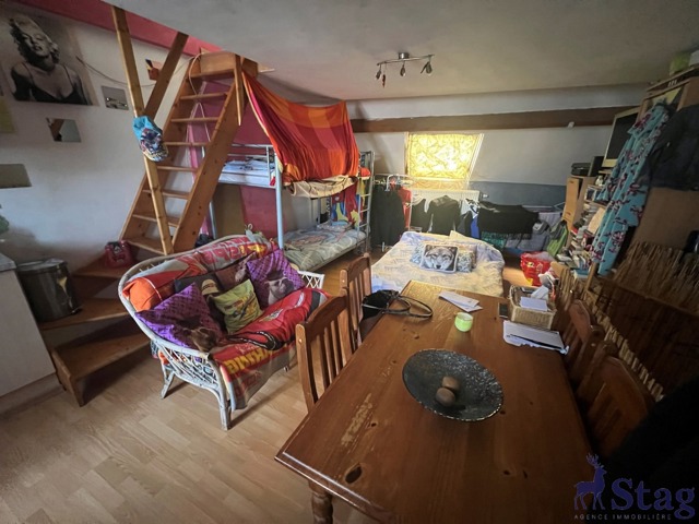 Immeuble mixte à grand potentiel - 2 logements et 1 commerce