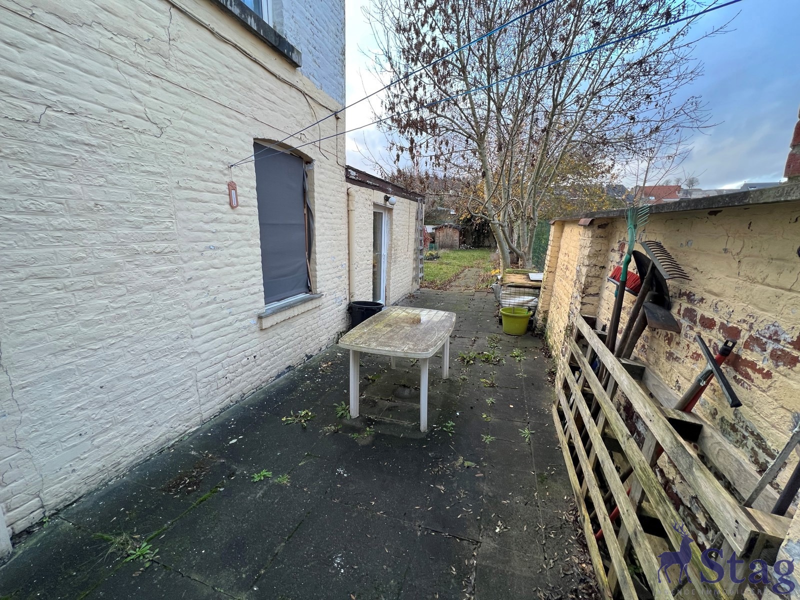 Maison 5 chambres, jardin et caves idéalement située
