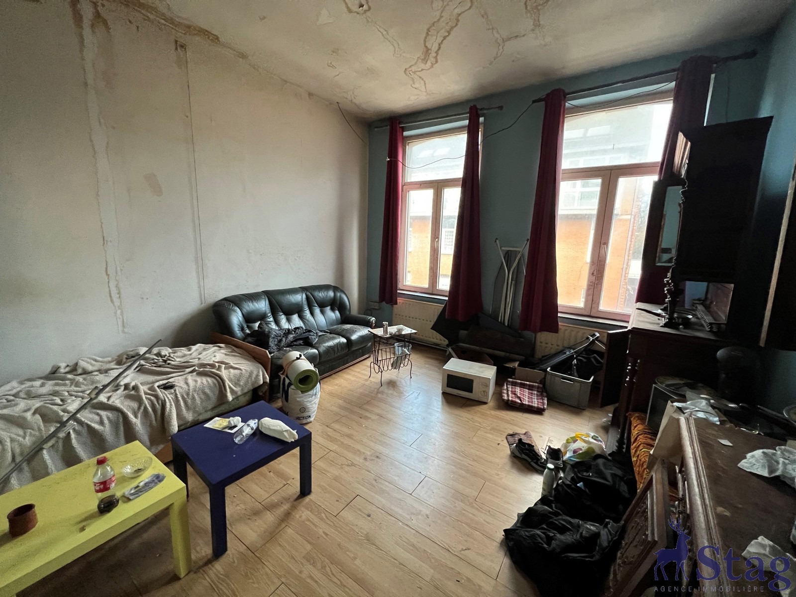 Maison 5 chambres, jardin et caves idéalement située