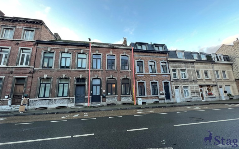 Maison 5 chambres, jardin et caves  idéalement située