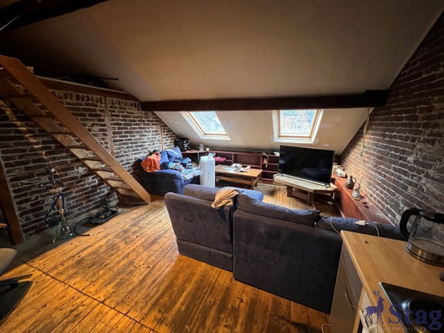 Maison 5 chambres, jardin et caves  idéalement située