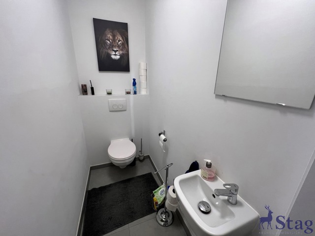 Appartement 3 chambres avec terrasse, parking et cave