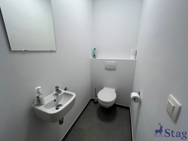 Splendide appartement 2 chambres, terrasse, parking et cave