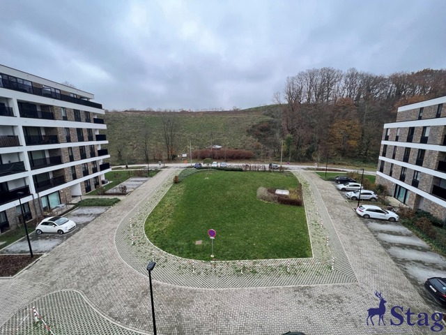 Splendide appartement 2 chambres, terrasse, parking et cave