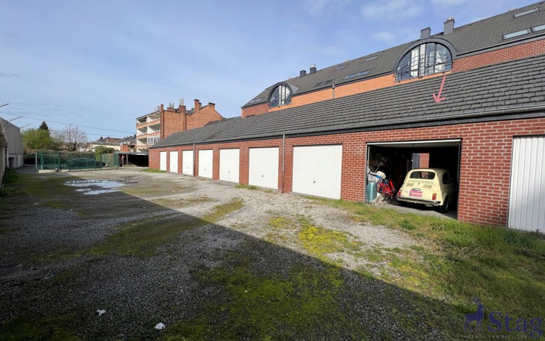 Appartement rez-de-chaussée 2 chambres, jardin et box garage