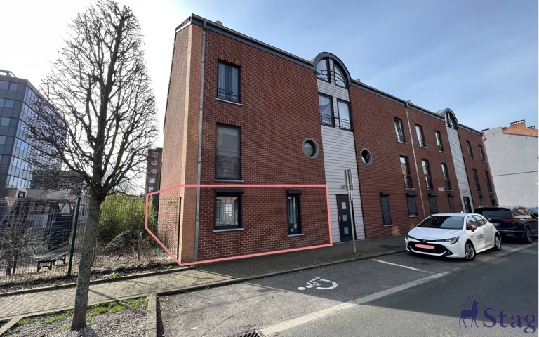 Appartement rez-de-chaussée 2 chambres, jardin et box garage
