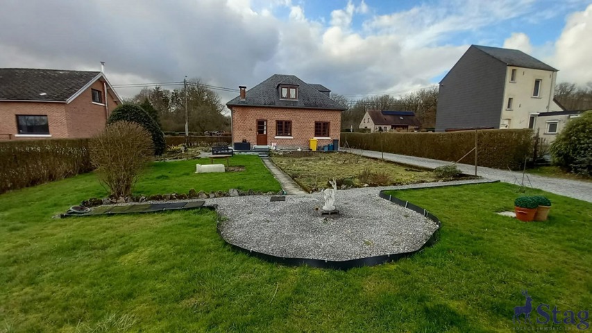 Jolie villa 2 chambres, caves et garage sur terrain de 15a