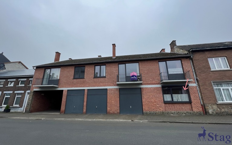 Appartement rez 2 chambres et cour à proximité de la Meuse