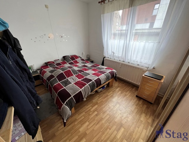 Appartement rez 2 chambres et cour à proximité de la Meuse
