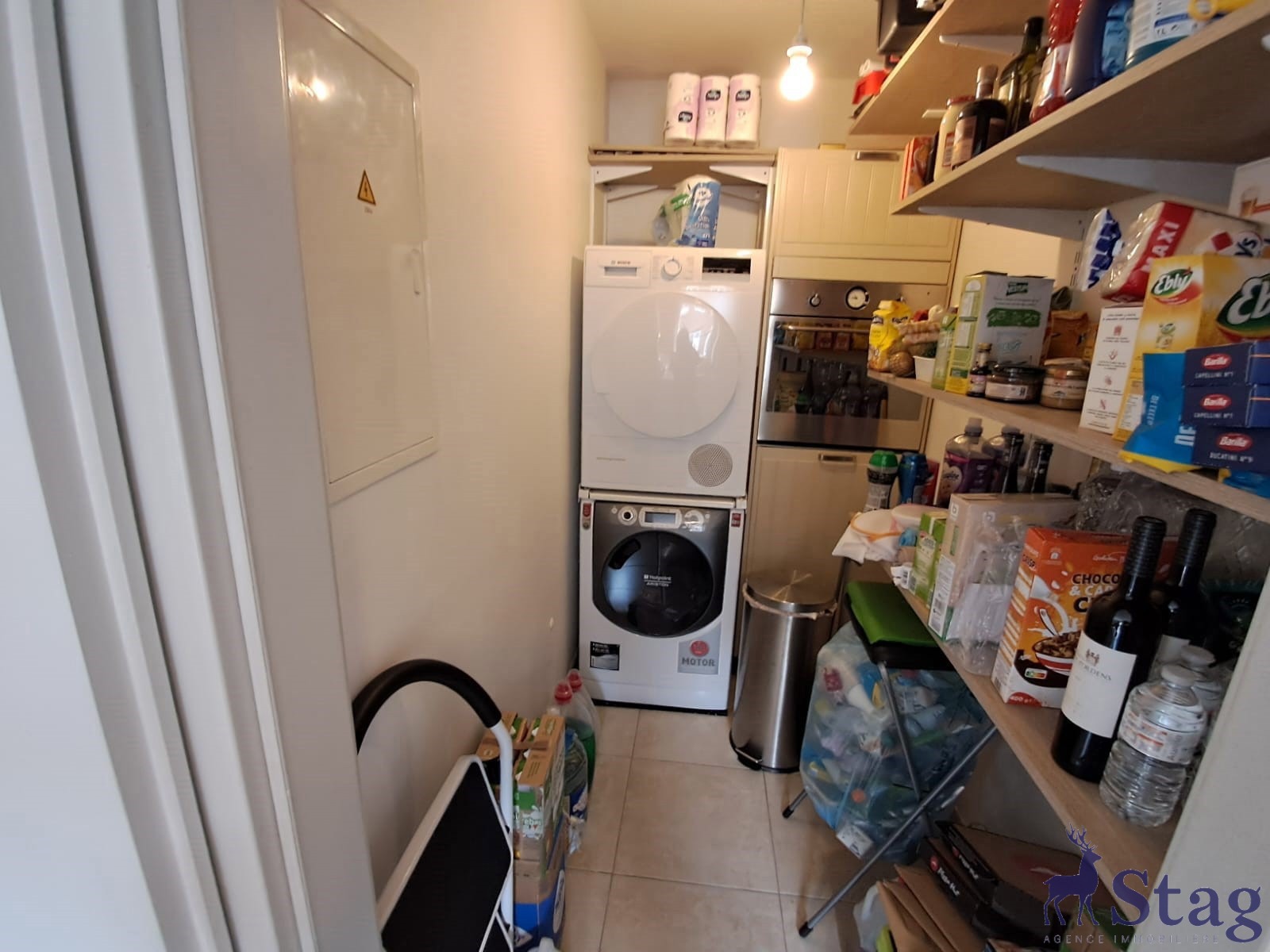 Appartement 2 chambres avec terrasse, parking et cave