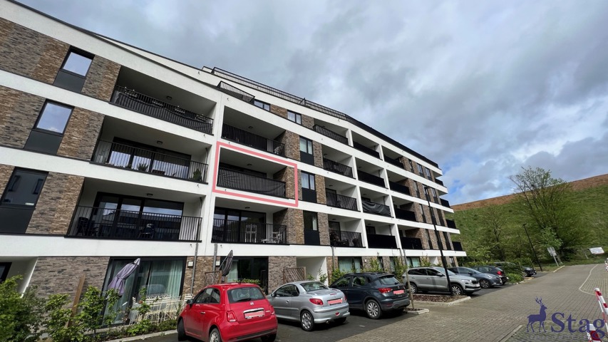 Bel appartement 2 chambres terrasse, parking et cave