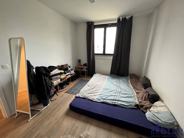 Bel appartement 2 chambres terrasse, parking et cave