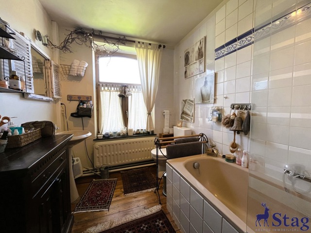 Maison de caractère sur terrain de 18ares avec 5 chambres