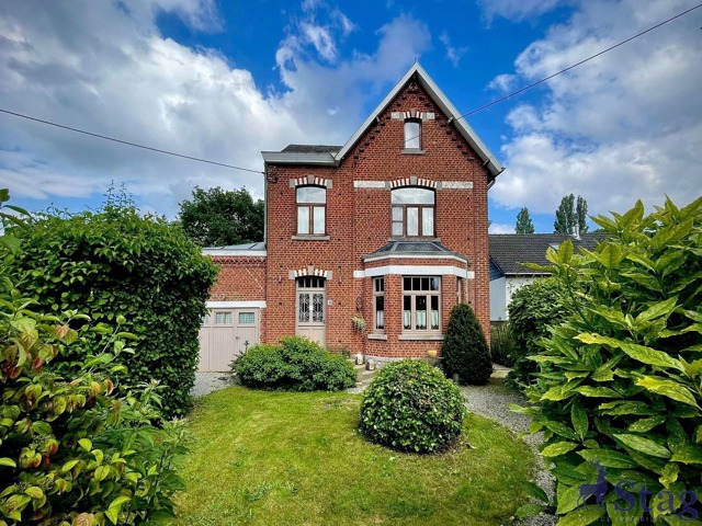 Maison de caractère sur terrain de 18ares avec 5 chambres