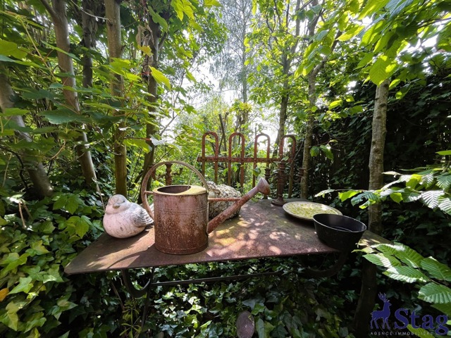 Maison de caractère sur terrain de 18ares avec 5 chambres