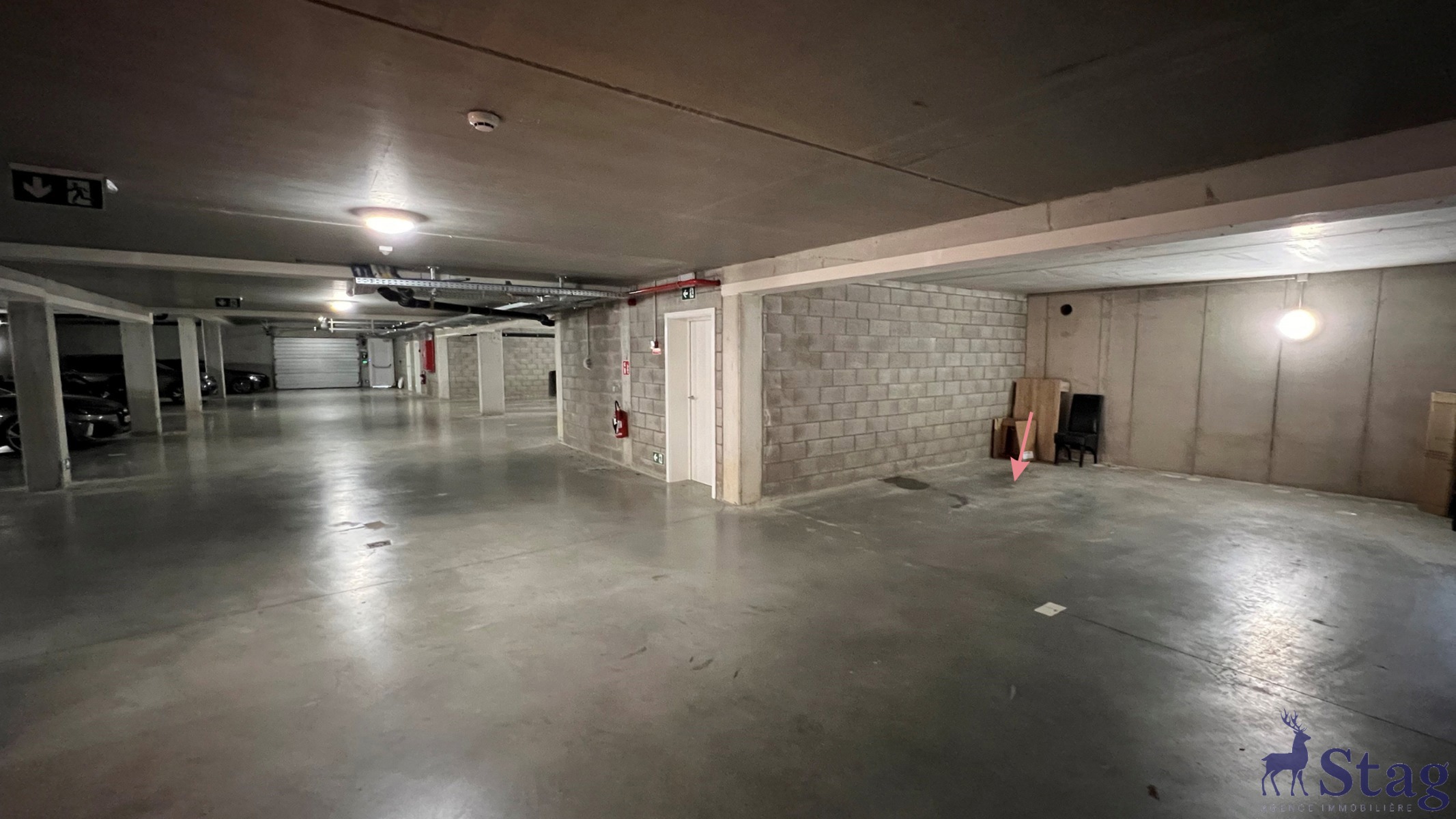 Agréable appartement 2 chambres terrasse parking et cave