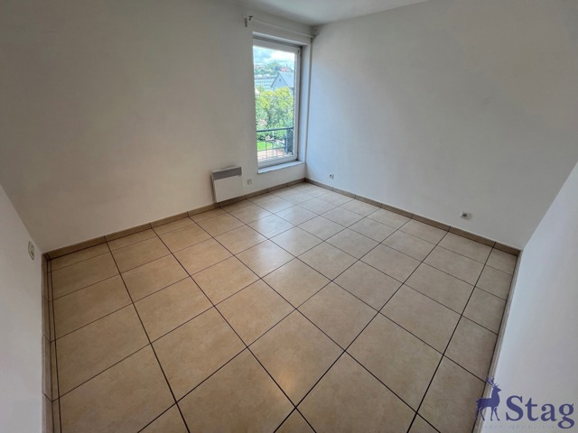 Lumineux appartement  2 chambres + box garage en supplément