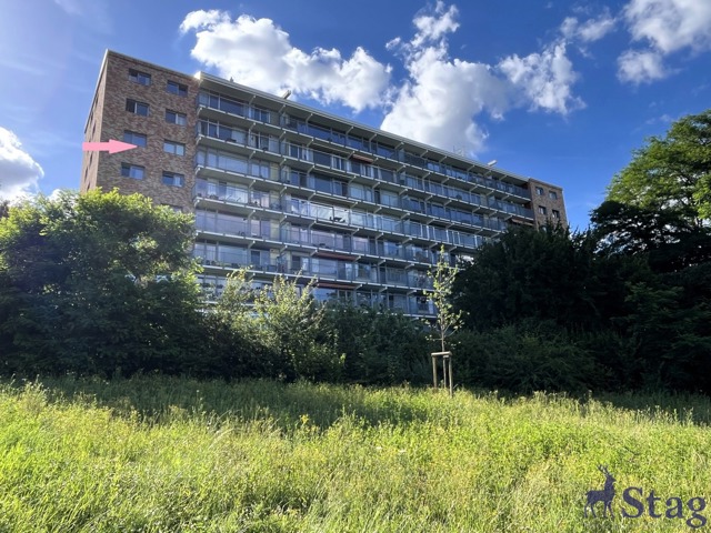 Appartement 2 chambres, bureau, terrasse parking et cave