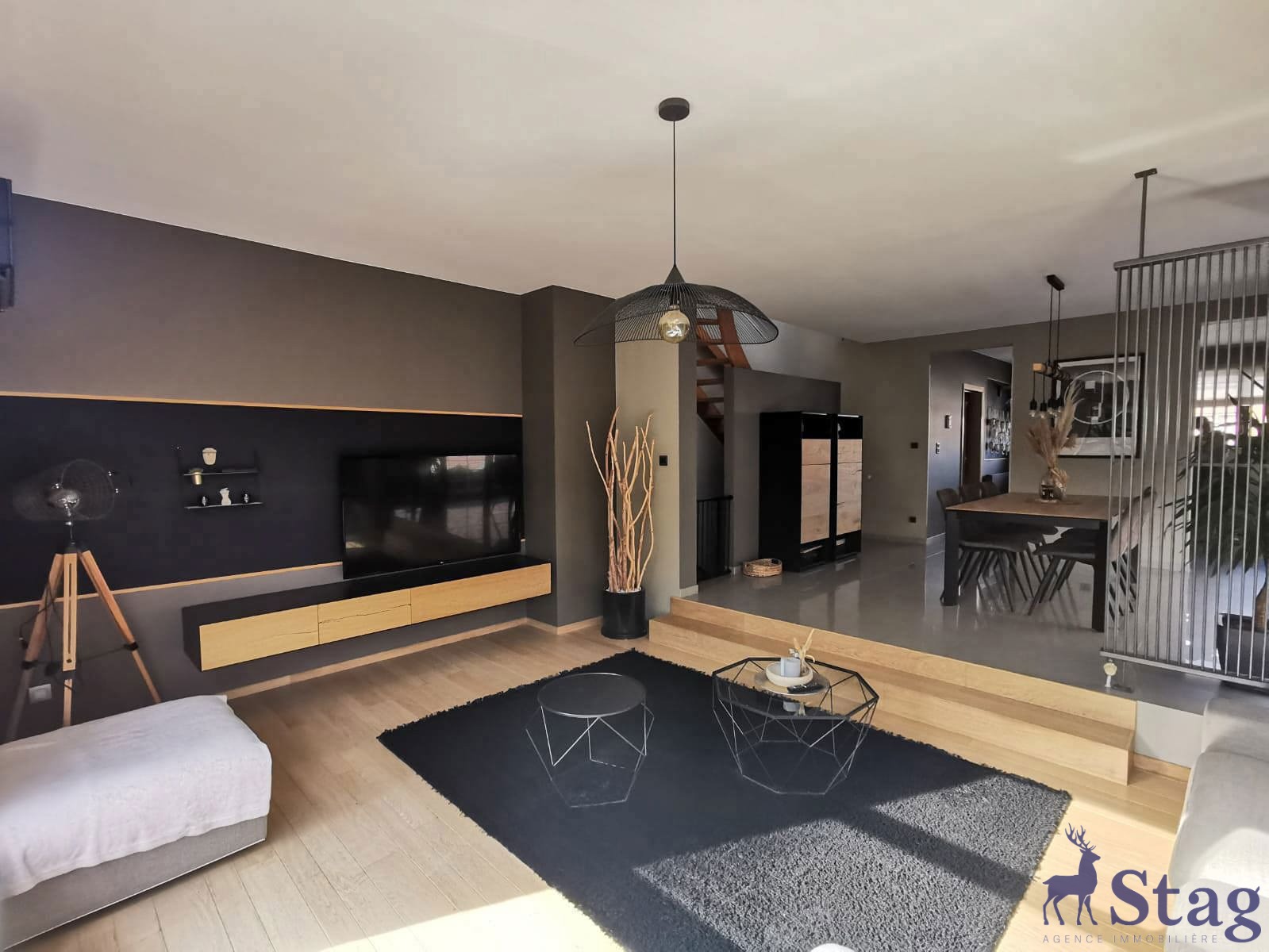 Superbe maison bel-étage avec espace professionnel