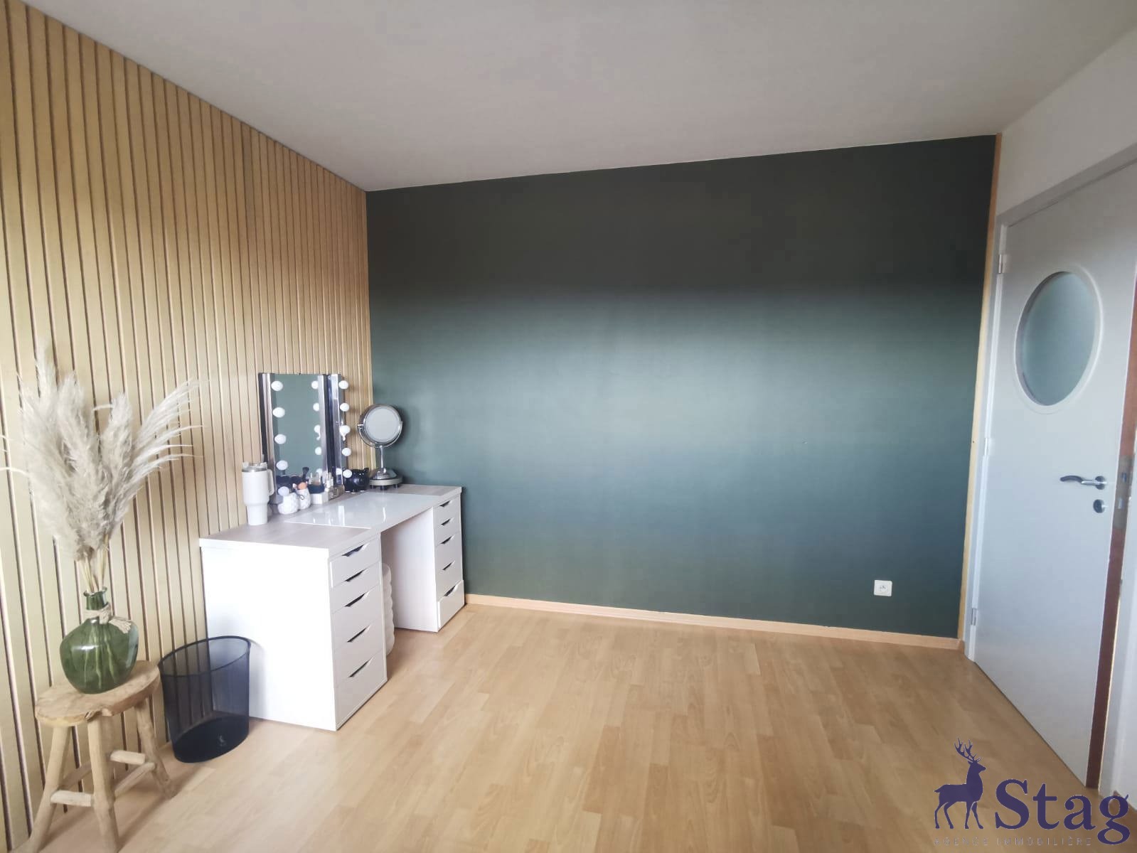 Superbe maison bel-étage avec espace professionnel