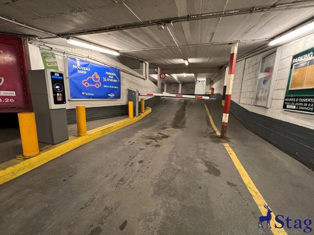Double box garage